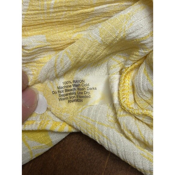 Stella & Ginger Woman's Yellow‎ Off The Shoulder Top Sz M - Picture 6 of 6